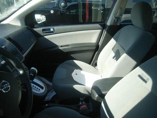 Nissan Sentra 2010 photo 2