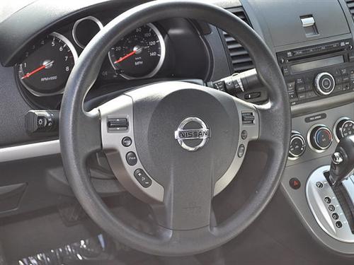 Nissan Sentra 2010 photo 4