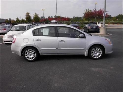 Nissan Sentra 2010 photo 2