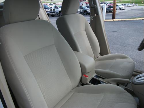 Nissan Sentra 2010 photo 4
