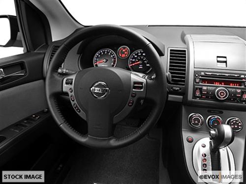 Nissan Sentra 2010 photo 2