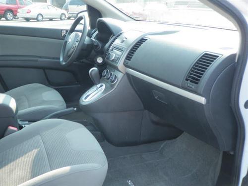 Nissan Sentra 2010 photo 4