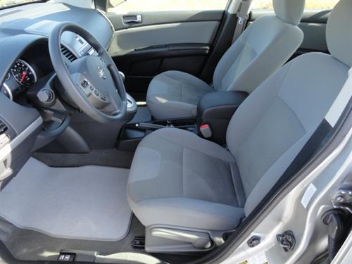 Nissan Sentra 2010 photo 3