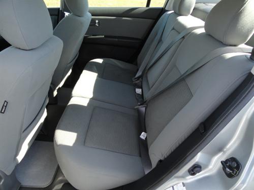 Nissan Sentra 2010 photo 4
