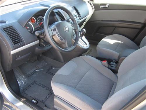 Nissan Sentra 2010 photo 3
