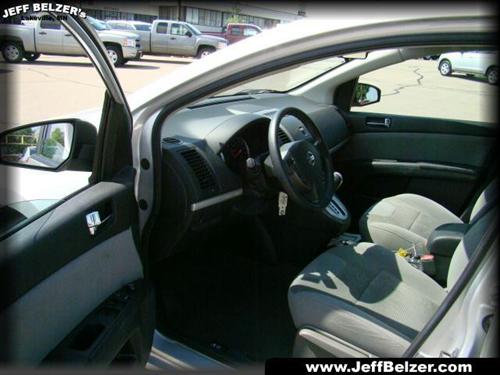 Nissan Sentra 2010 photo 5