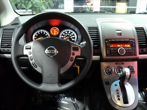 Nissan Sentra 2010 photo 4