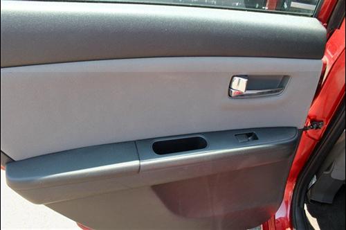 Nissan Sentra 2010 photo 1