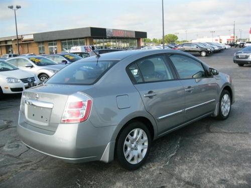 Nissan Sentra 2010 photo 2