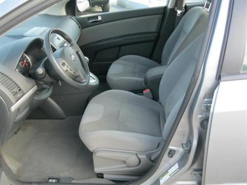 Nissan Sentra 2010 photo 3