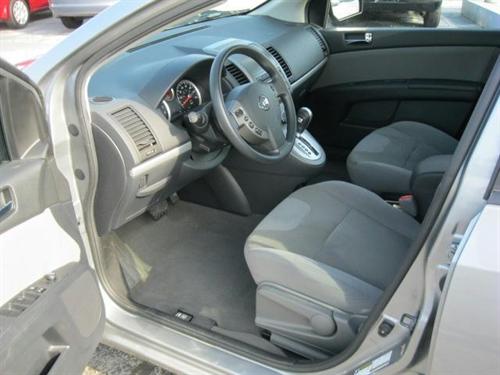 Nissan Sentra 2010 photo 4