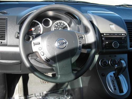 Nissan Sentra 2010 photo 1