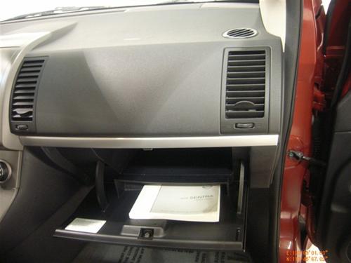 Nissan Sentra 2010 photo 2