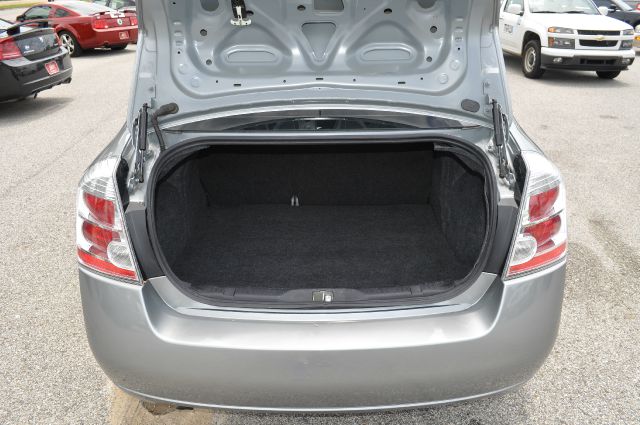 Nissan Sentra 2011 photo 2