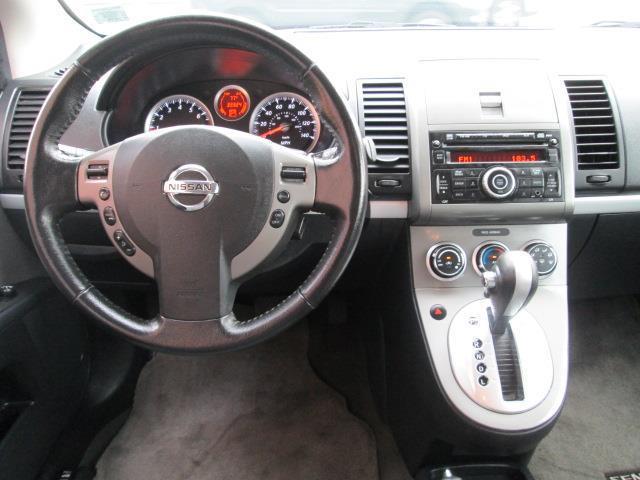 Nissan Sentra 2011 photo 2