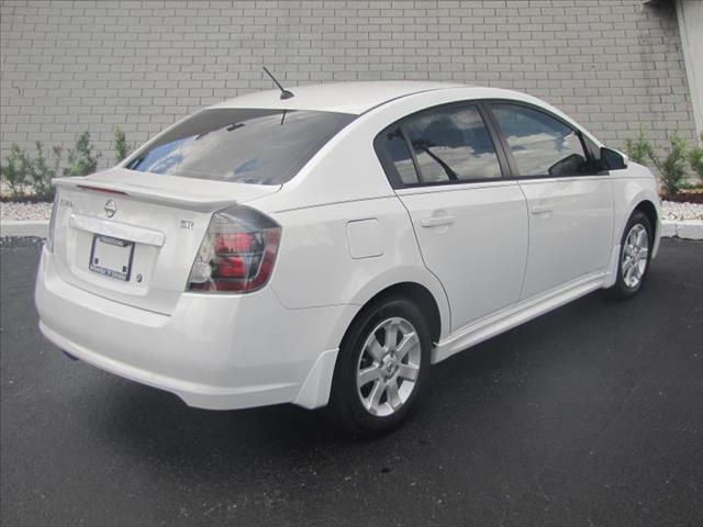 Nissan Sentra 2011 photo 2