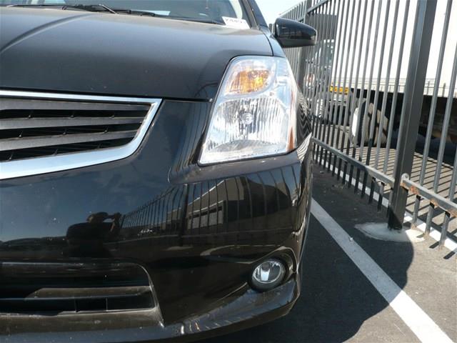Nissan Sentra 2012 photo 2