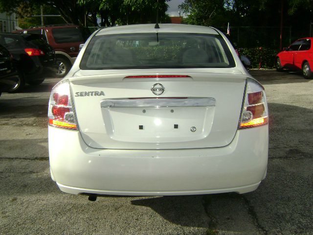 Nissan Sentra 2012 photo 4