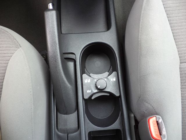 Nissan Sentra 2012 photo 23