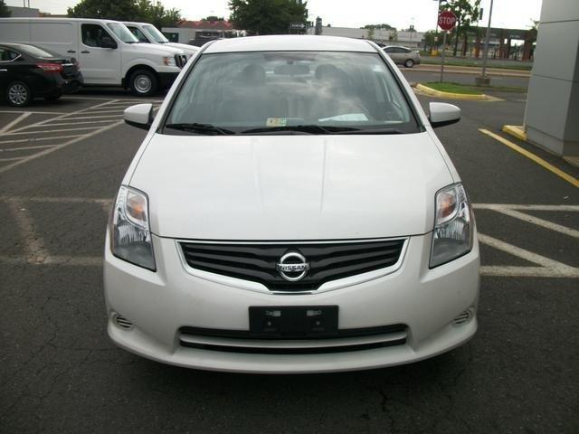 Nissan Sentra 4matic 4dr 3.5L AWD SUV Sedan