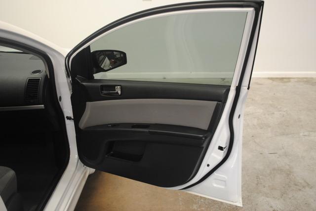 Nissan Sentra 2012 photo 20