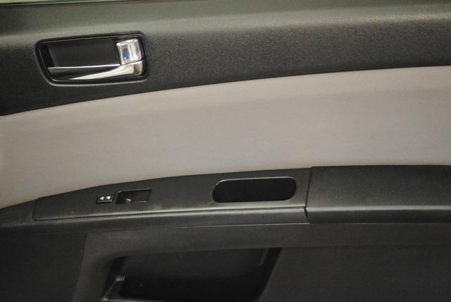 Nissan Sentra 2012 photo 29