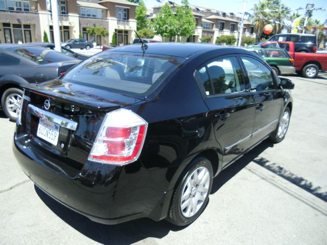 Nissan Sentra 2012 photo 1