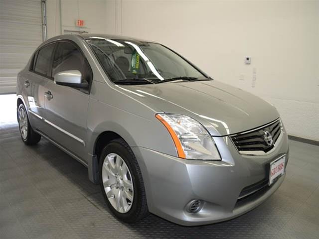 Nissan Sentra 2012 photo 2