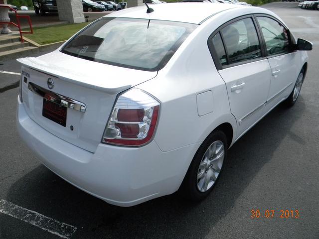 Nissan Sentra 2012 photo 1