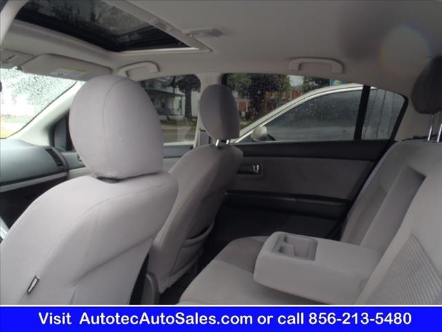Nissan Sentra 2012 photo 4