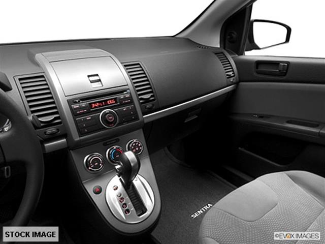 Nissan Sentra 2012 photo 3