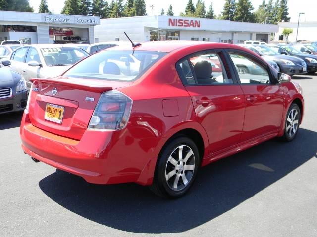 Nissan Sentra 2012 photo 1