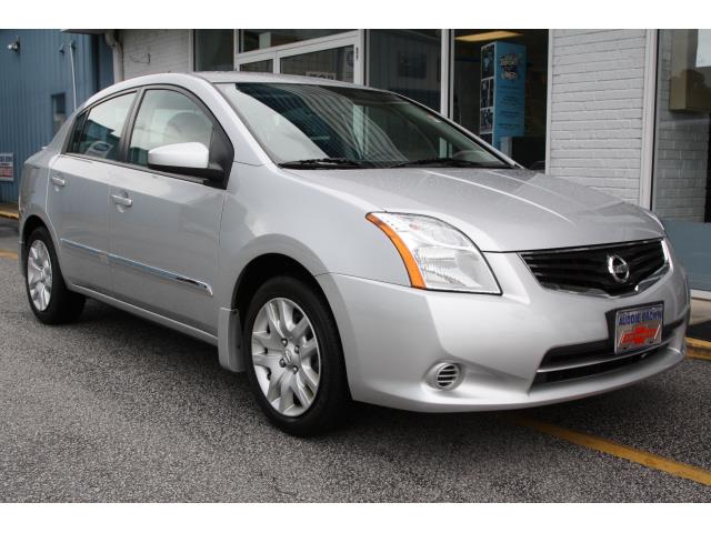 Nissan Sentra 4matic 4dr 3.5L AWD SUV Sedan