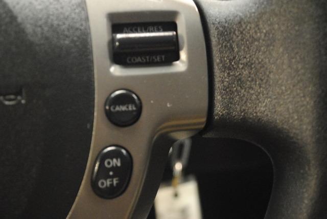 Nissan Sentra 2012 photo 1