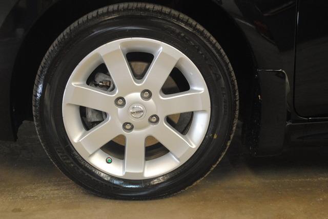 Nissan Sentra 2012 photo 25