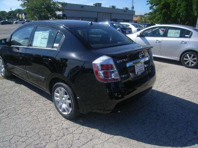 Nissan Sentra 2012 photo 3