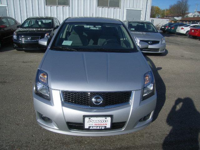 Nissan Sentra 2012 photo 1