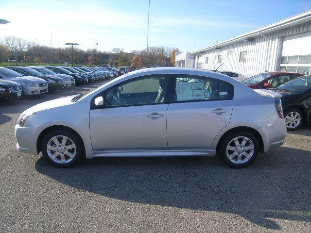 Nissan Sentra 2012 photo 2