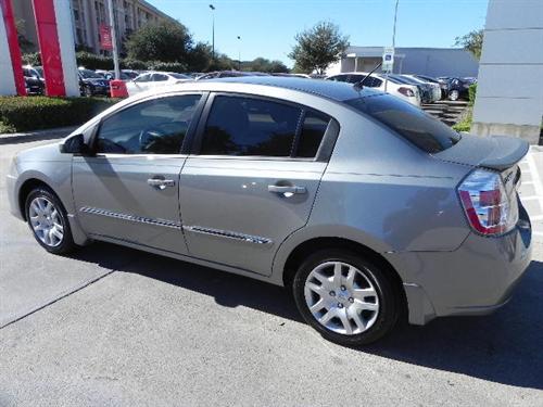 Nissan Sentra 2012 photo 2