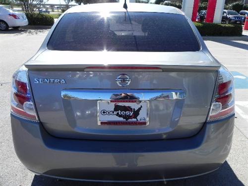Nissan Sentra 2012 photo 3