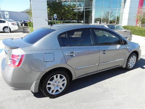 Nissan Sentra 2012 photo 4