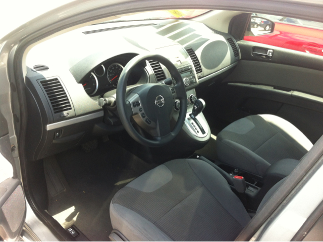 Nissan Sentra 2012 photo 1