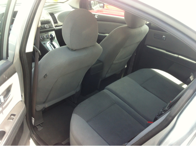Nissan Sentra 2012 photo 2