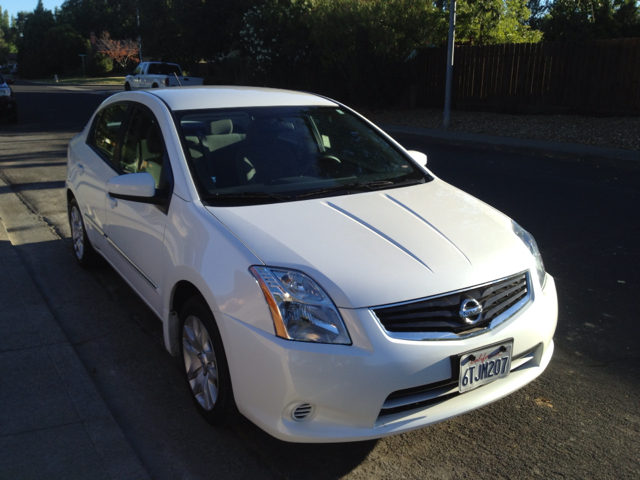 Nissan Sentra 2012 photo 3