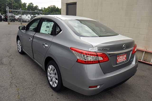 Nissan Sentra 4.6L Eddie Bauer Sedan