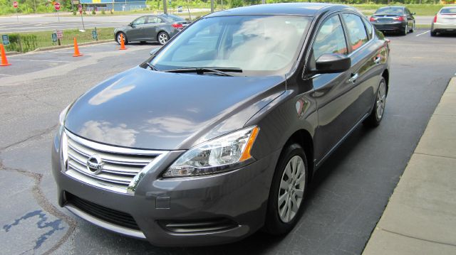 Nissan Sentra 2013 photo 1