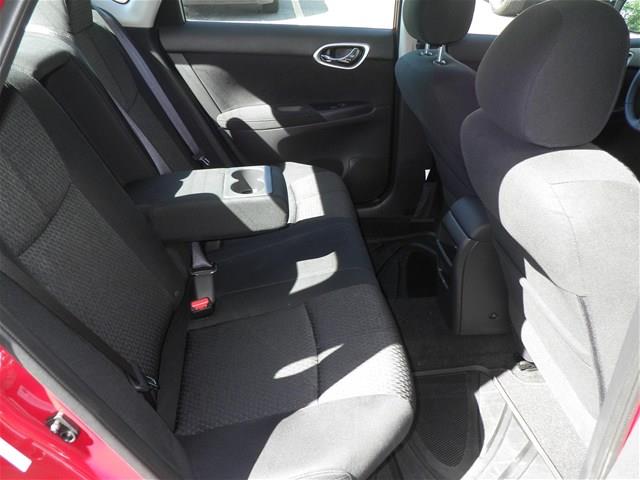 Nissan Sentra 330ci CAB Sedan