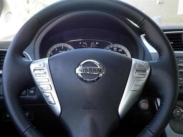Nissan Sentra 2013 photo 15
