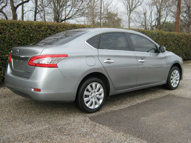 Nissan Sentra 2013 photo 2