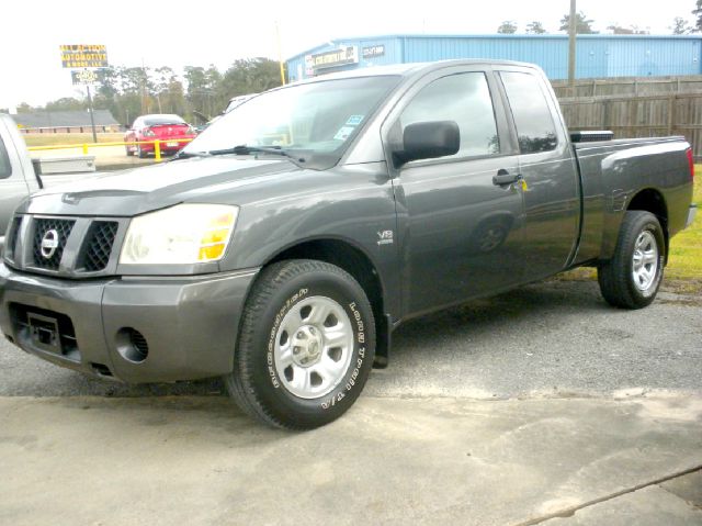 Nissan Titan 2004 photo 4